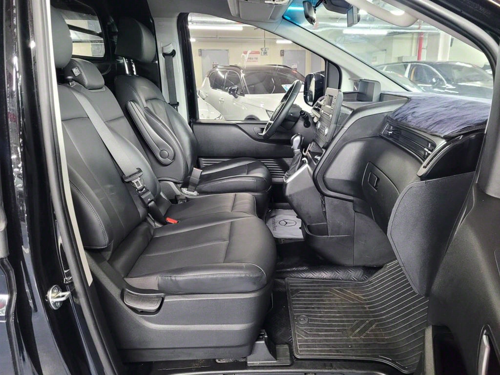 HYUNDAI Staria 2023 Negro - Importación desde Corea - HF Imports Iquique - Foto 19