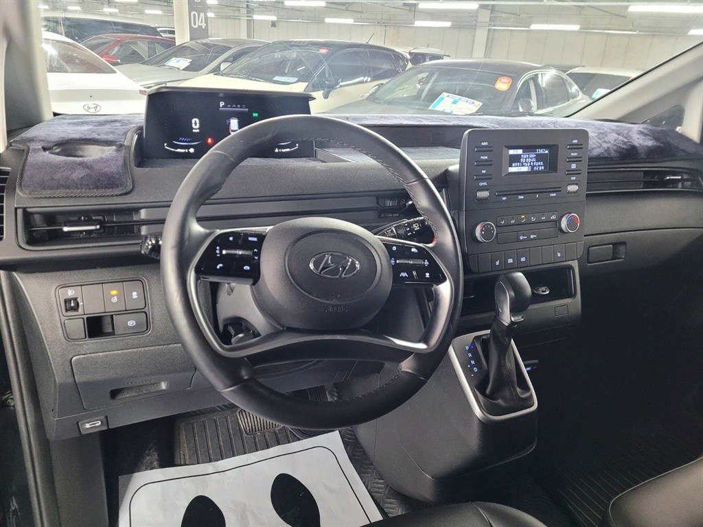 HYUNDAI Staria - Vista 6