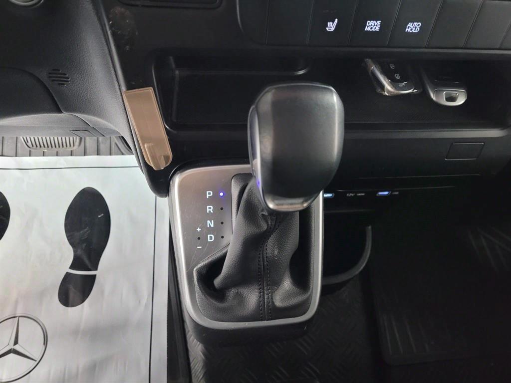 HYUNDAI Staria - Vista 8