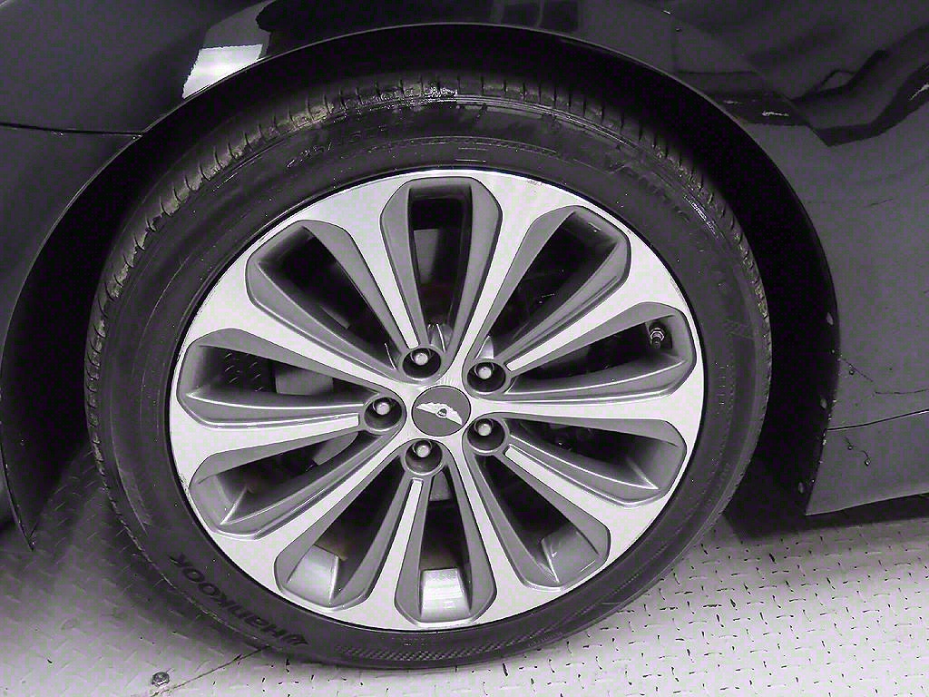 HYUNDAI Genesis - Vista 9