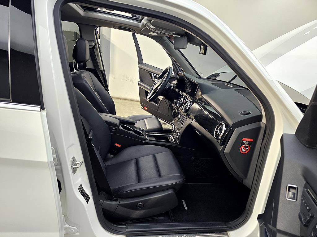 Mercedes Benz GLK Class - Vista 11