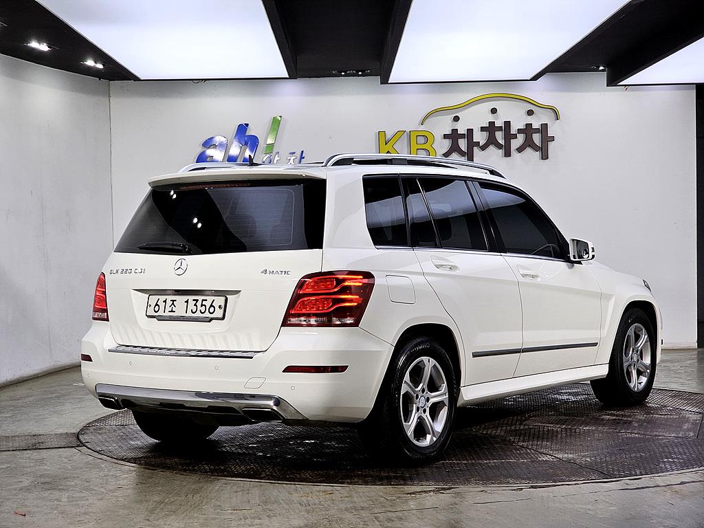 Mercedes Benz GLK Class - Vista 4