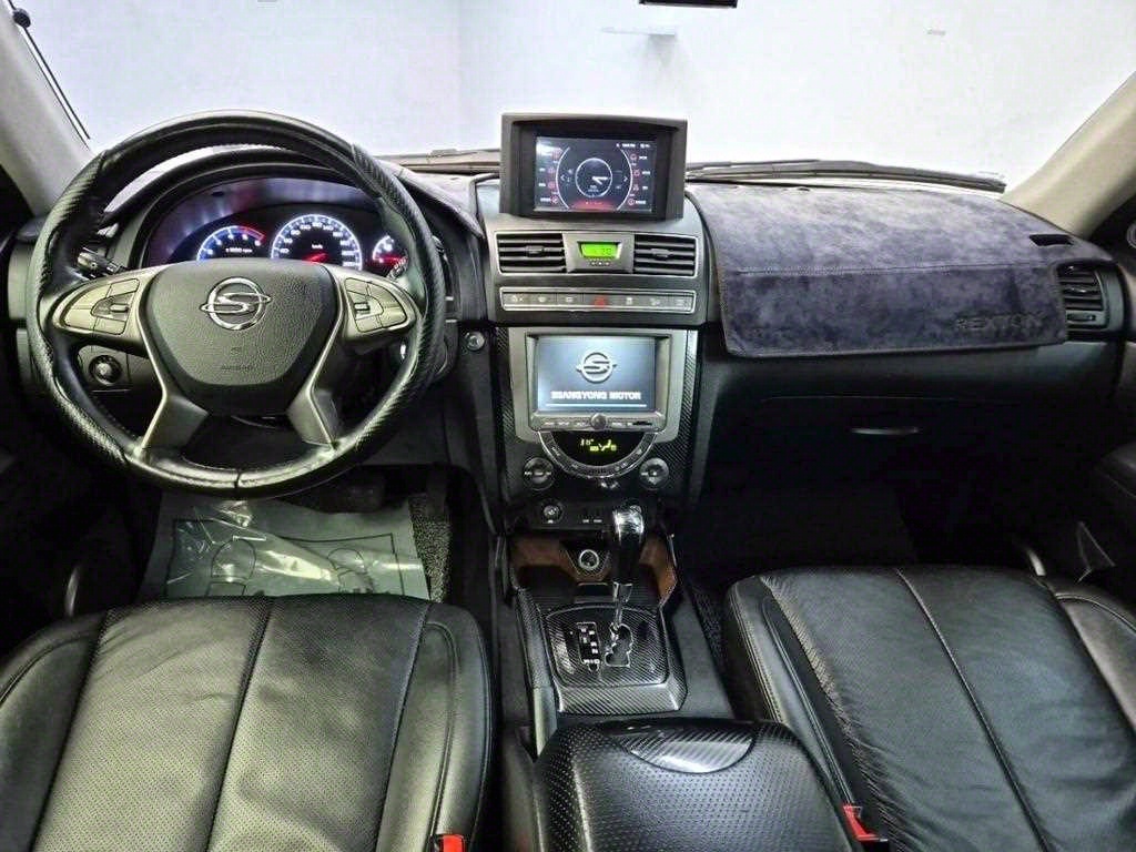 Ssangyong Rexton - Vista 7