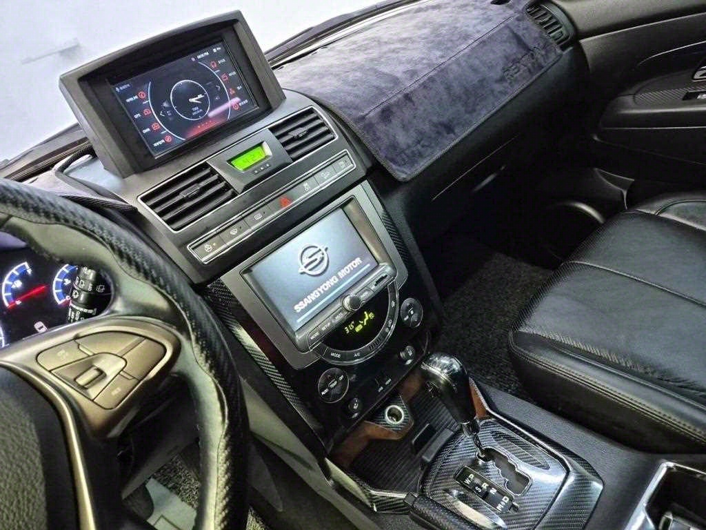 Ssangyong Rexton - Vista 10