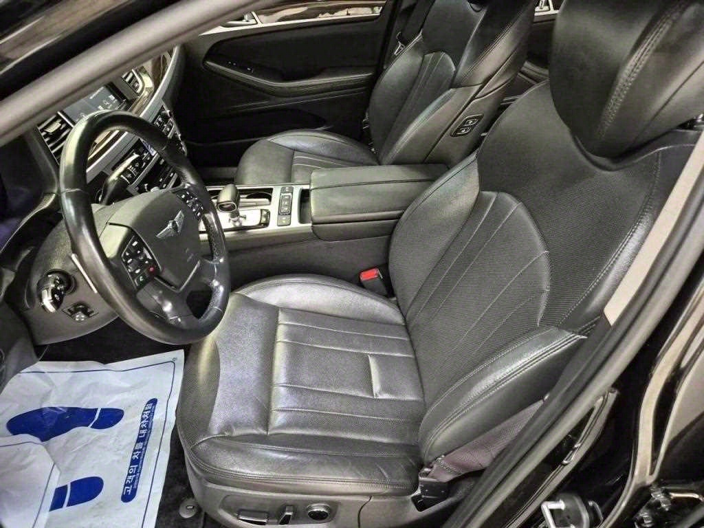 Genesis G80 - Vista 11