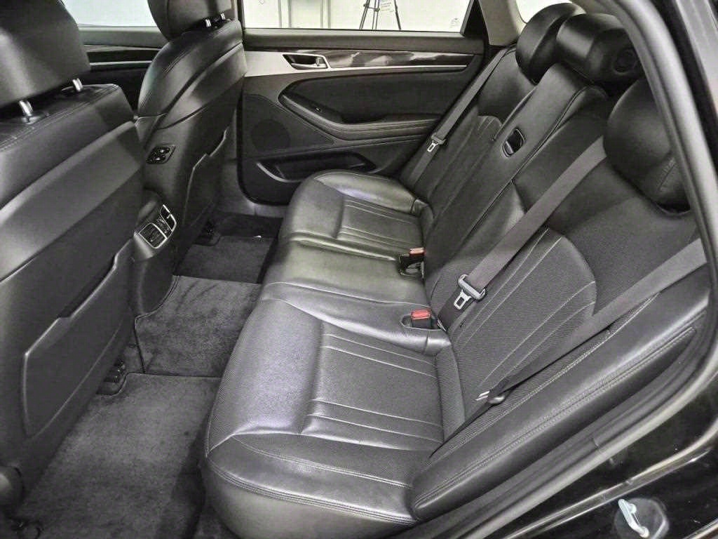 Genesis G80 - Vista 12