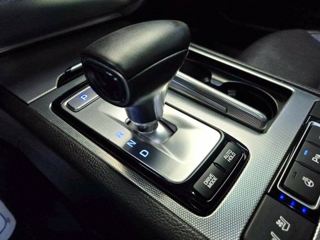 Genesis G80 - Vista 8