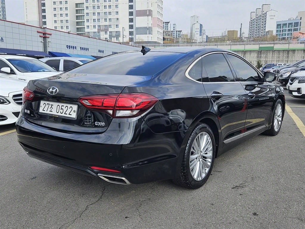 HYUNDAI Aslan - Vista 4