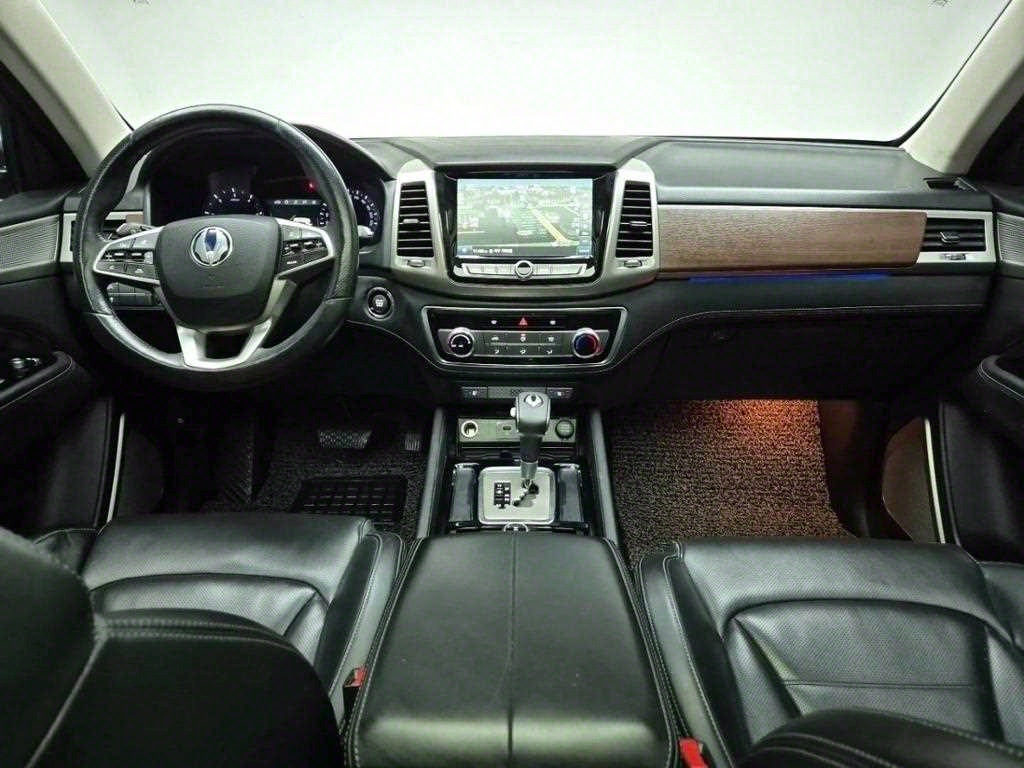 Ssangyong Rexton - Vista 9