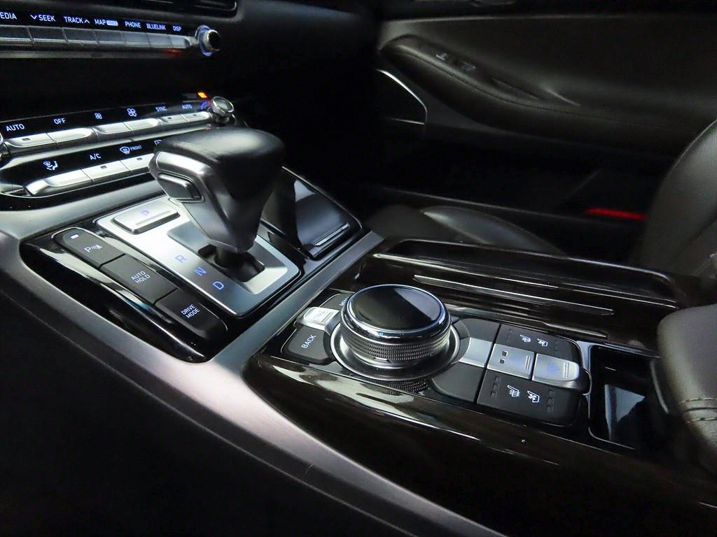 Genesis EQ900 - Vista 11