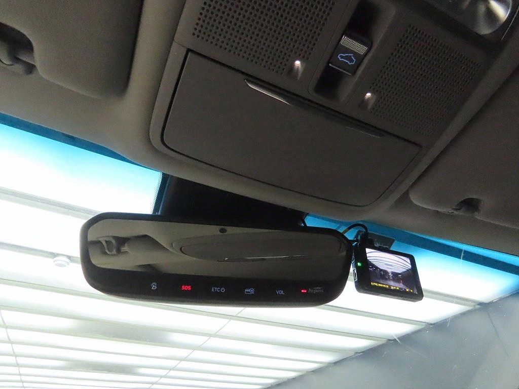 Genesis EQ900 - Vista 12