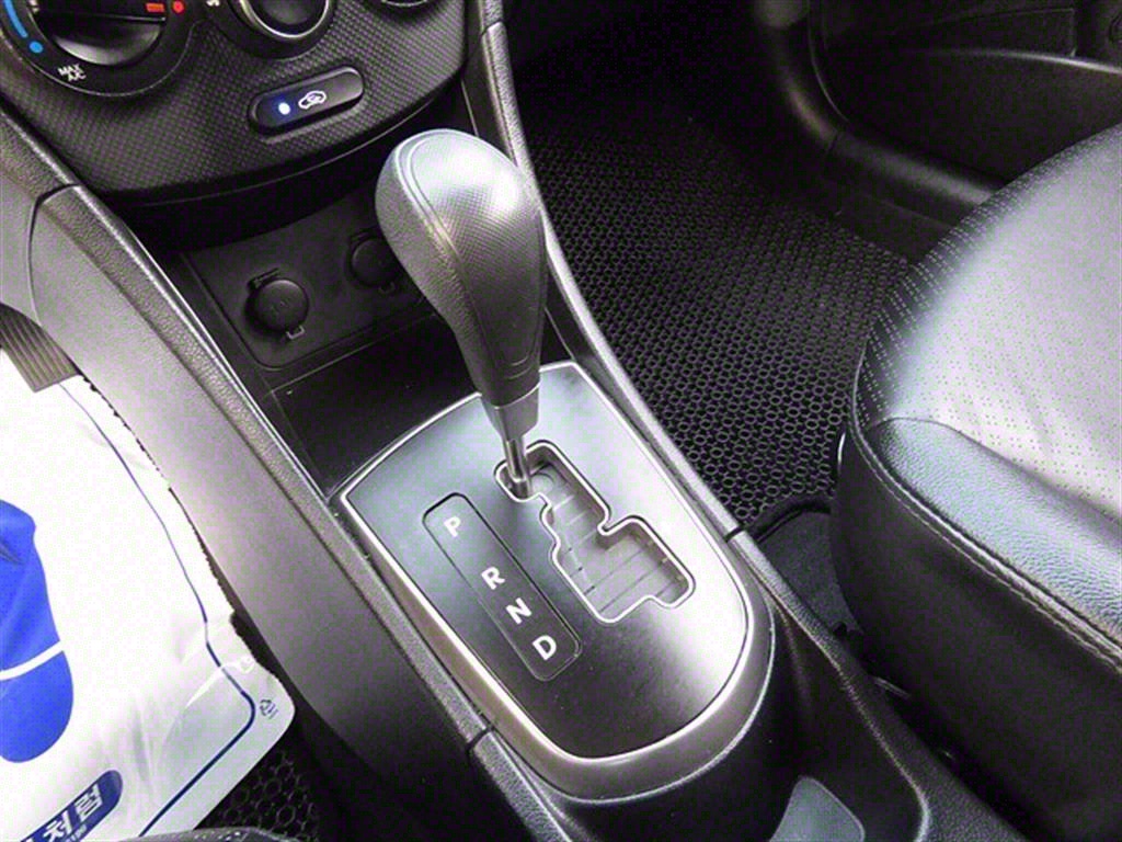 HYUNDAI Accent 2018 Gris - Importación desde Corea - HF Imports Iquique - Foto 15