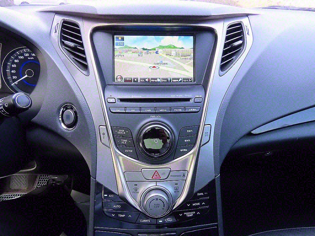 HYUNDAI Grandeur - Vista 12