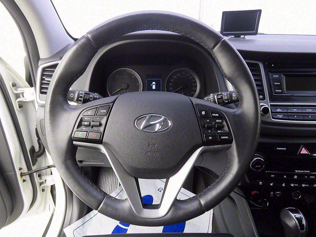 HYUNDAI Tucson - Vista 10