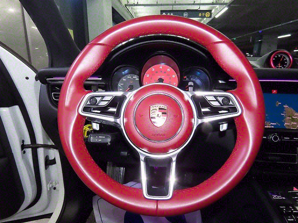 Porsche Macan - Vista 8