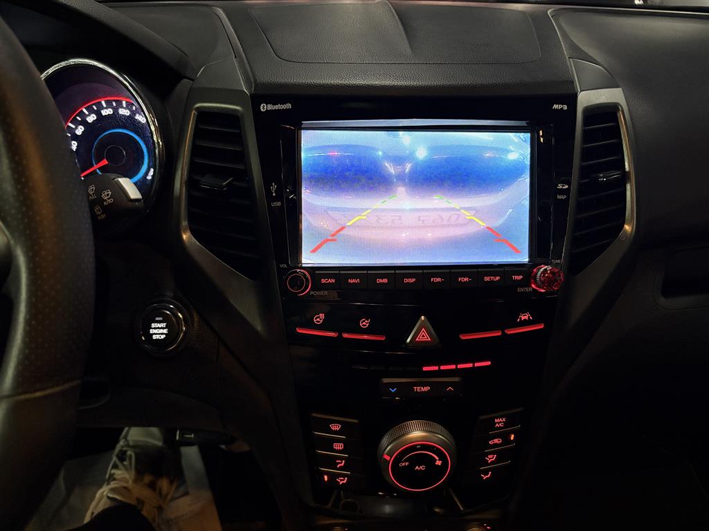 Ssangyong Tivoli - Vista 10