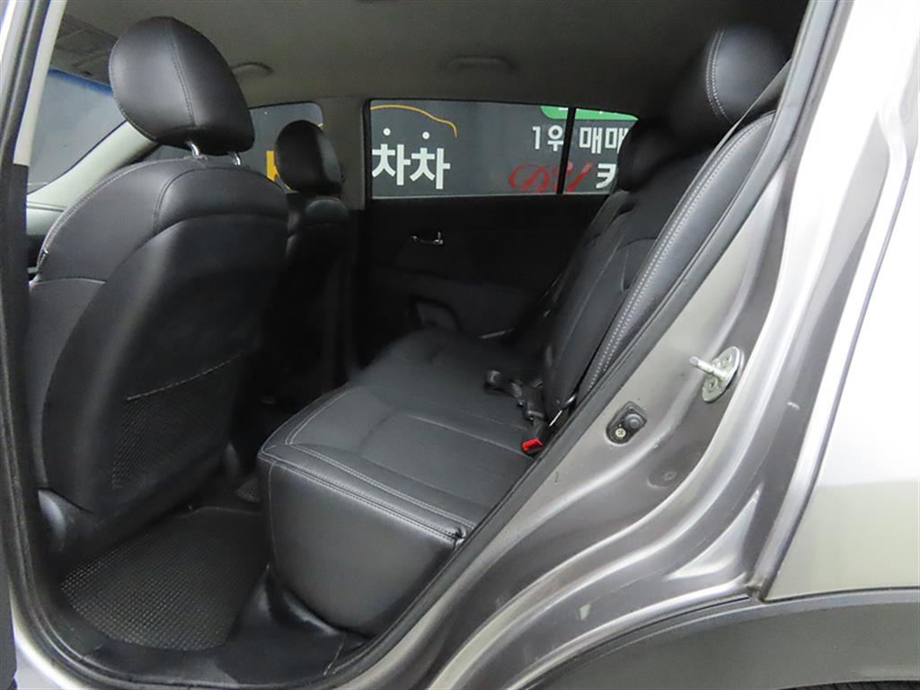 KIA Sportage - Vista 6