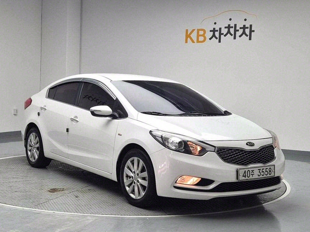 KIA K3 - Vista 4