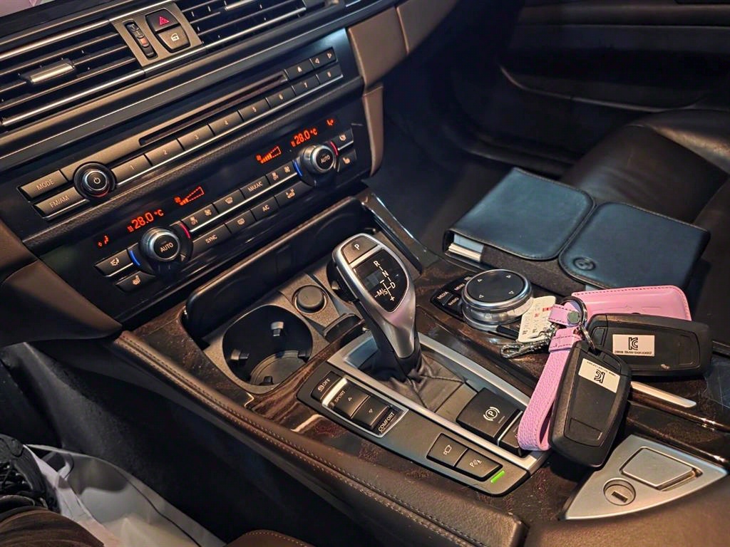 BMW 5 Series 2016 Blanco - Importación desde Corea - HF Imports Iquique - Foto 13