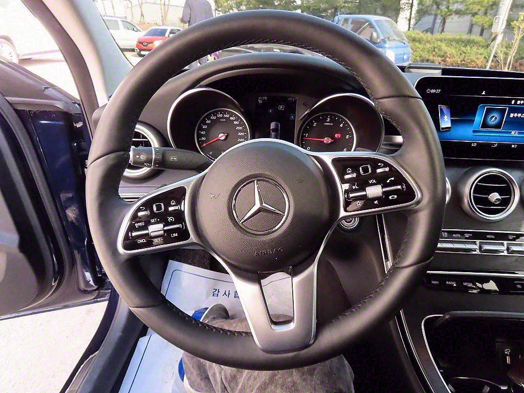 Mercedes Benz C Class - Vista 8