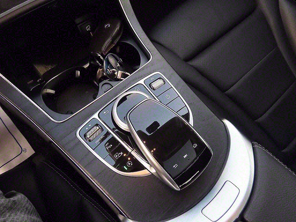 Mercedes Benz C Class - Vista 11