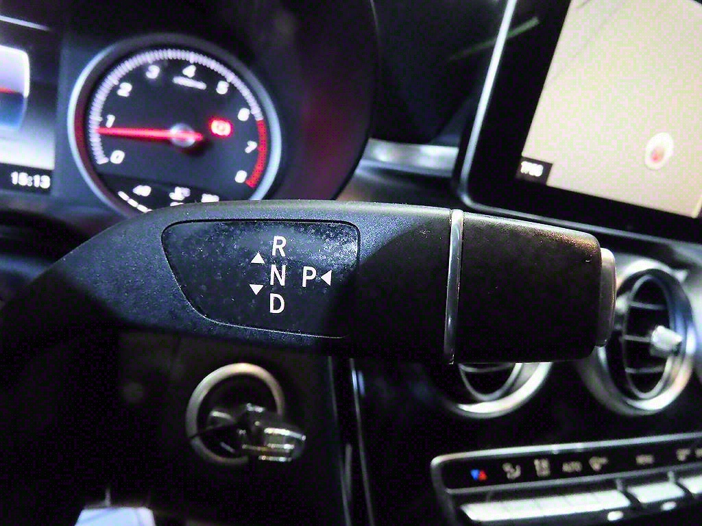 Mercedes Benz GLC Class 2019 Negro - Importación desde Corea - HF Imports Iquique - Foto 13