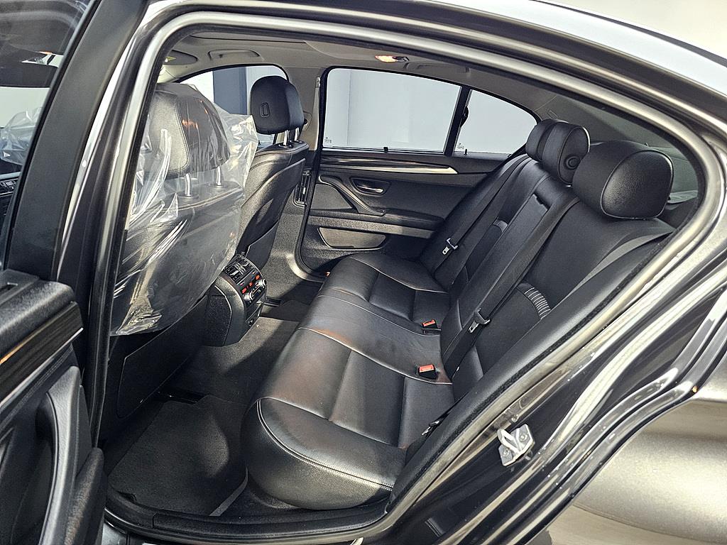 BMW 5 Series - Vista 9