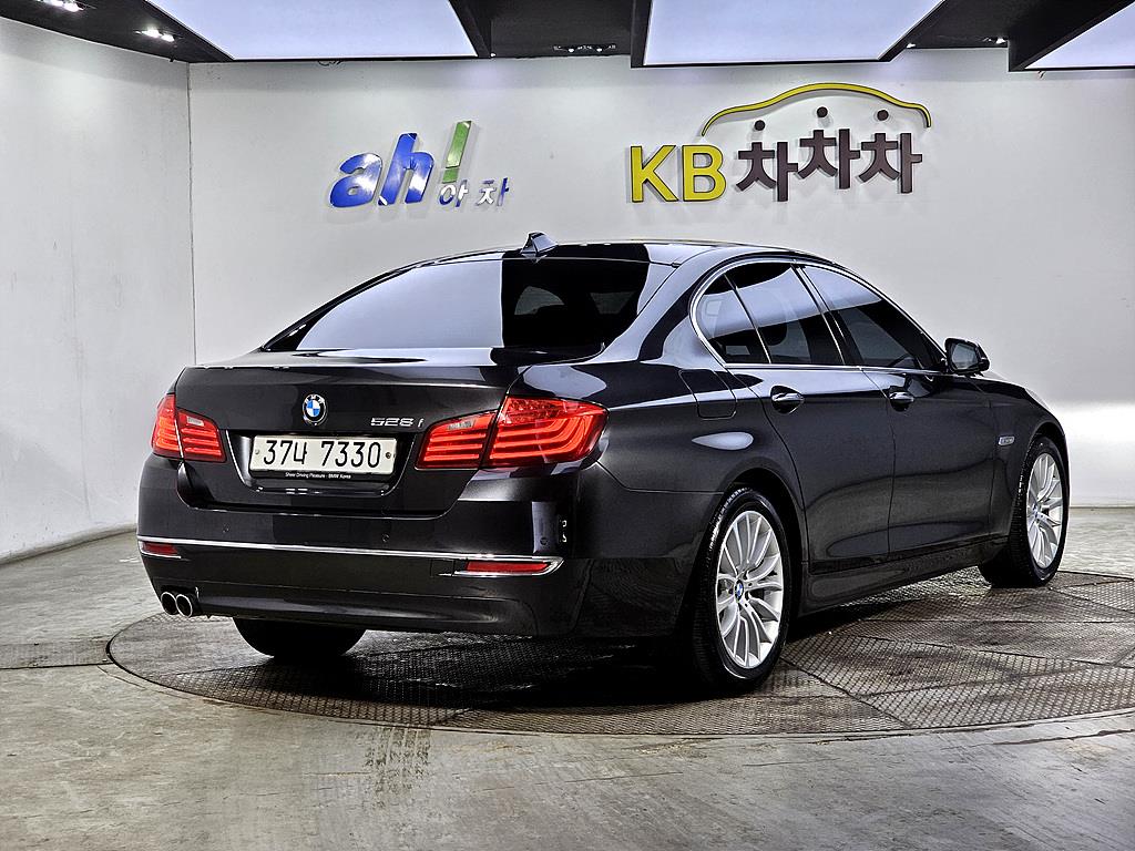 BMW 5 Series - Vista 4