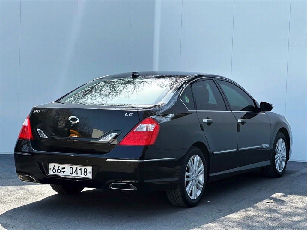 SAMSUNG SM7 - Vista 4