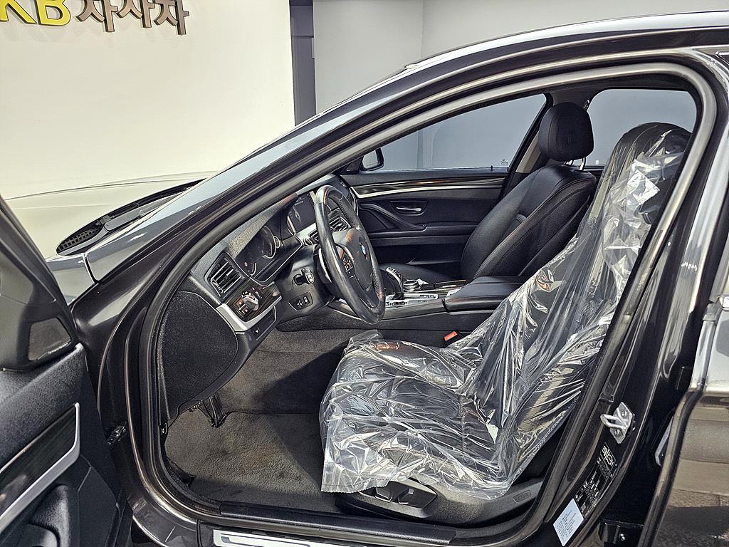 BMW 5 Series - Vista 8