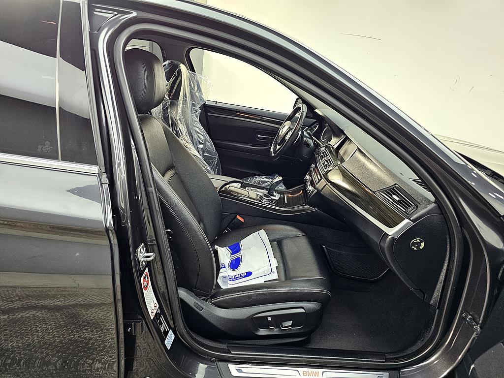 BMW 5 Series - Vista 11