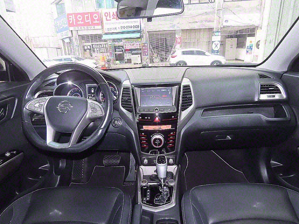 Ssangyong Tivoli - Vista 7