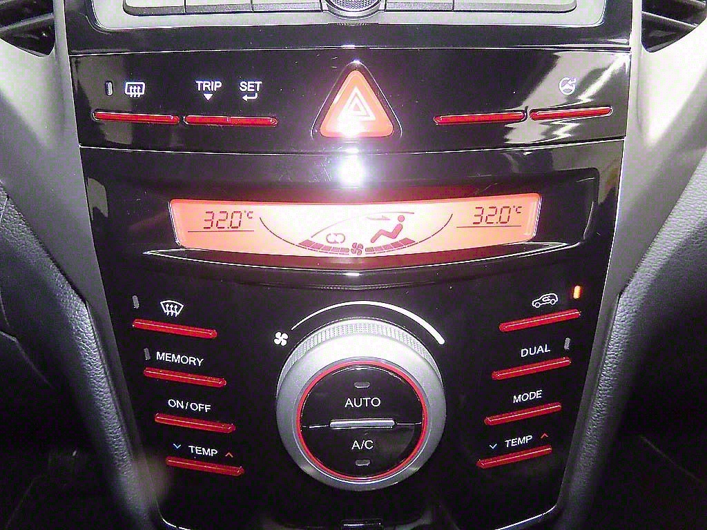 Ssangyong Tivoli - Vista 12