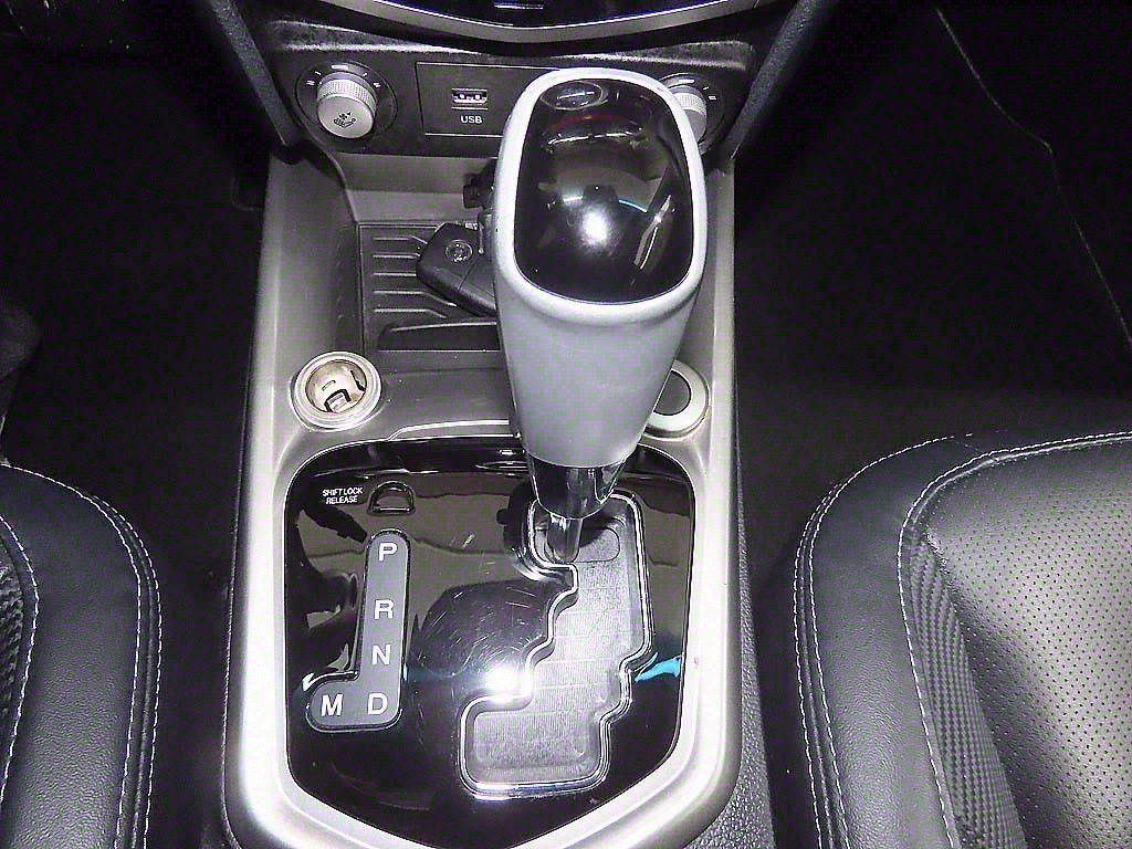 Ssangyong Tivoli 2016 Azul - Importación desde Corea - HF Imports Iquique - Foto 13