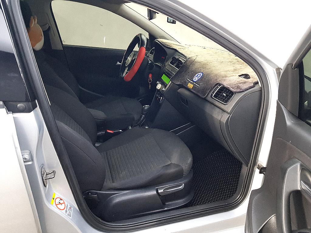 Volkswagen polo 2013 Plateado - Importación desde Corea - HF Imports Iquique - Foto 16