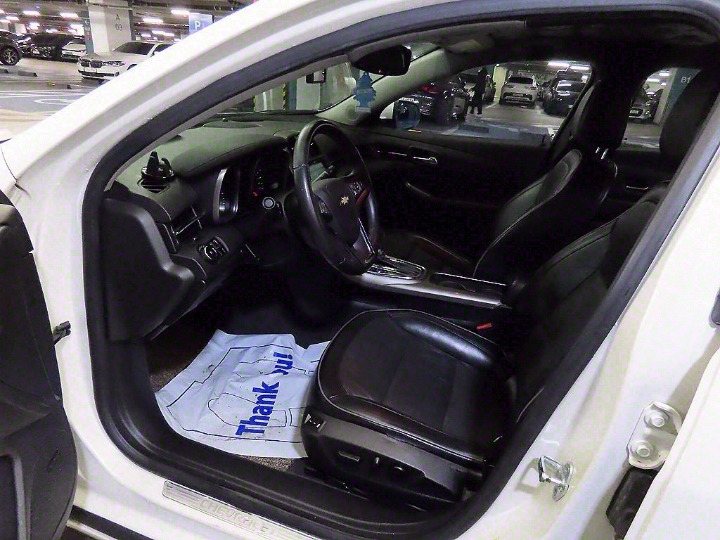 Chevrolet Malibu - Vista 6