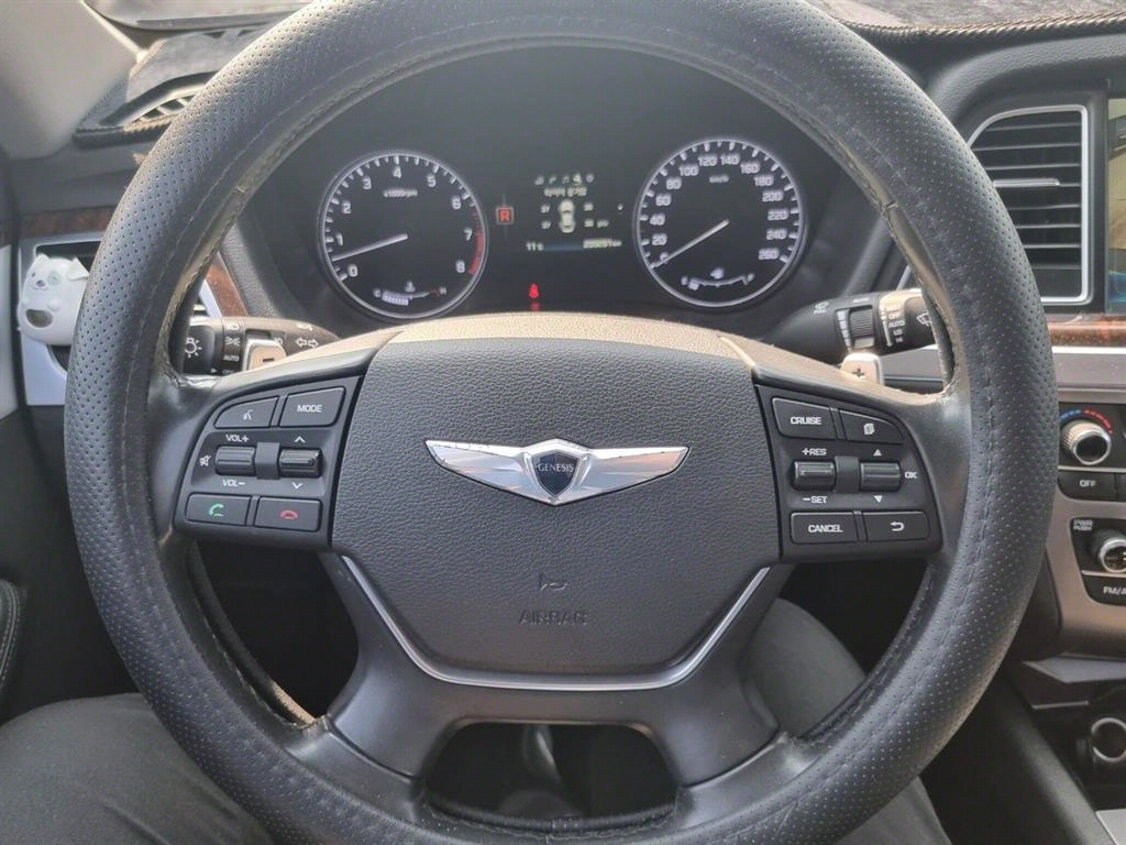 HYUNDAI Genesis - Vista 7