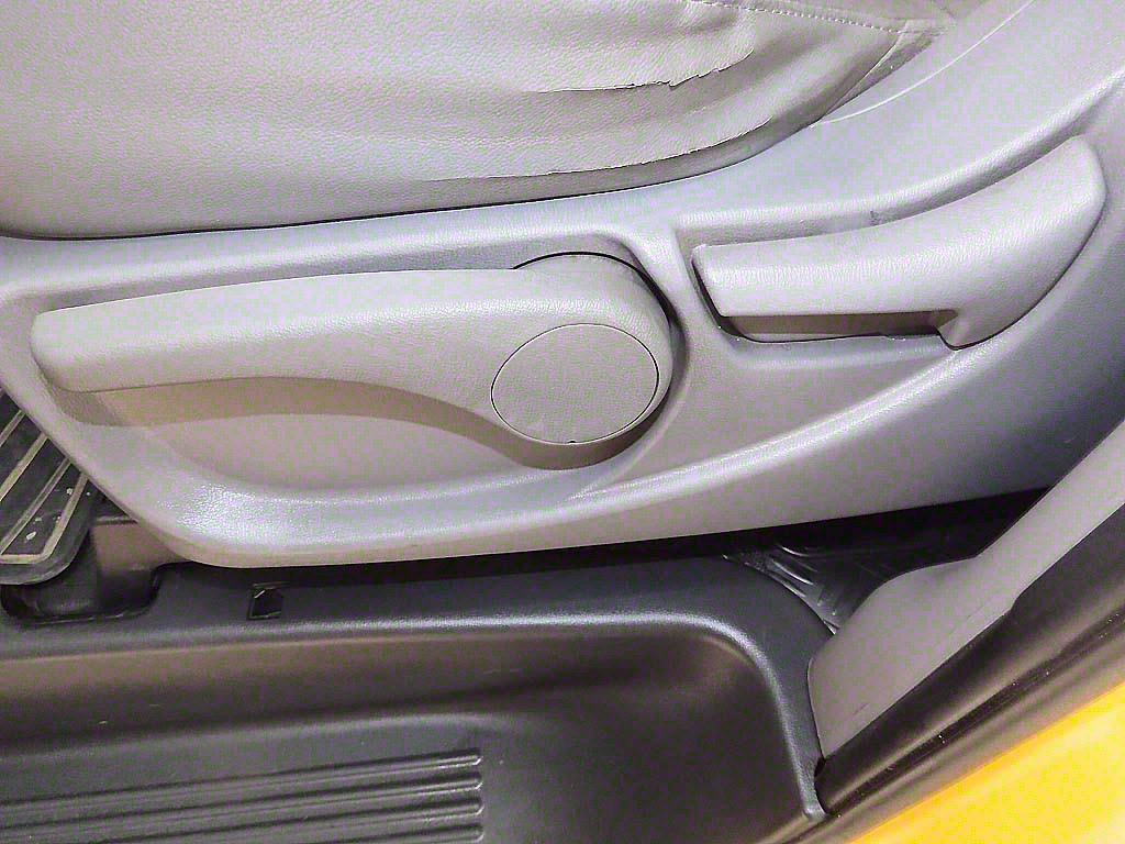 HYUNDAI Starex - Vista 10