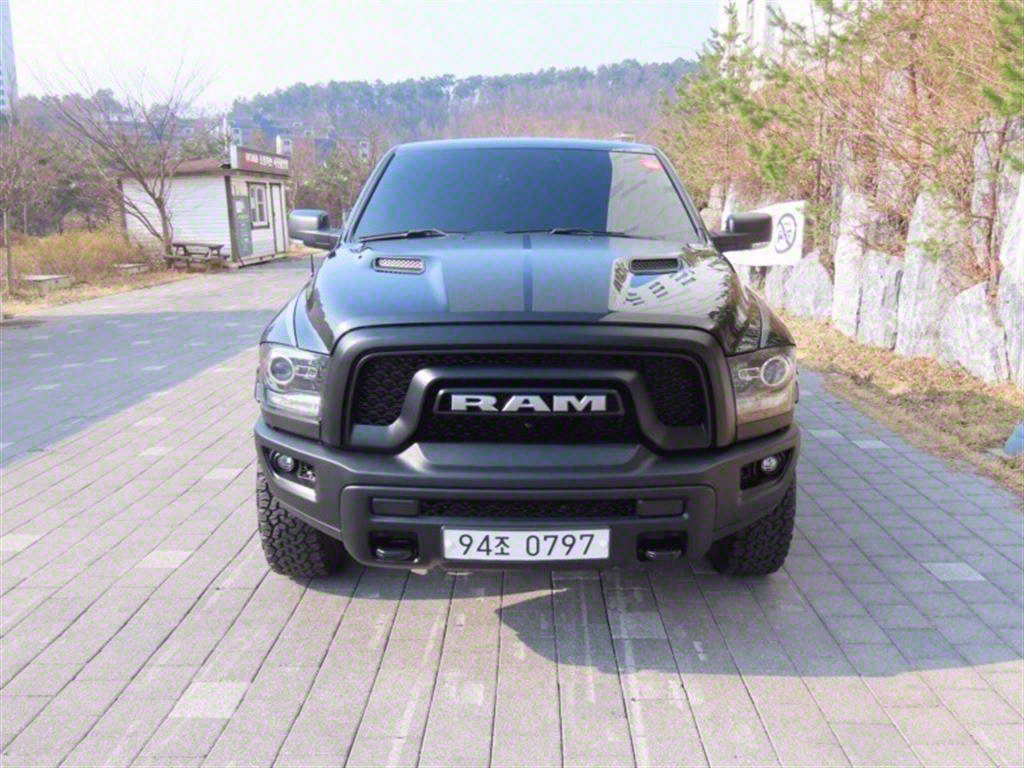 DODGE Rampic Up