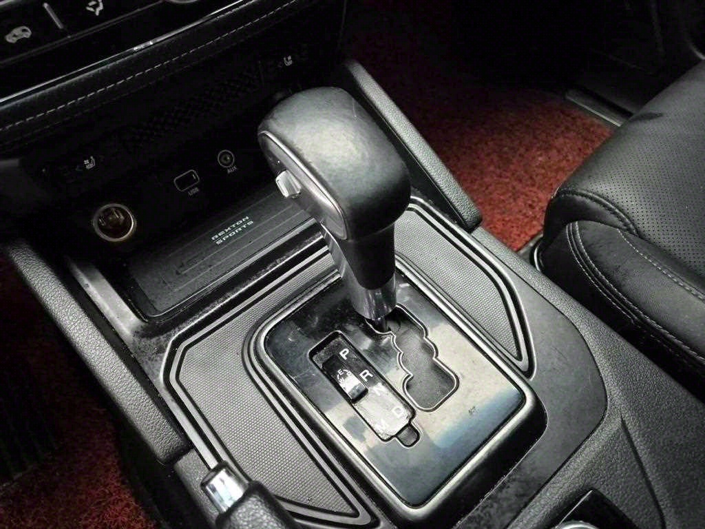 Ssangyong Rexton - Vista 12