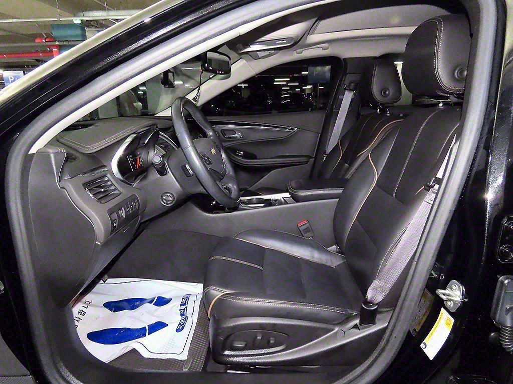 Chevrolet Impala - Vista 6