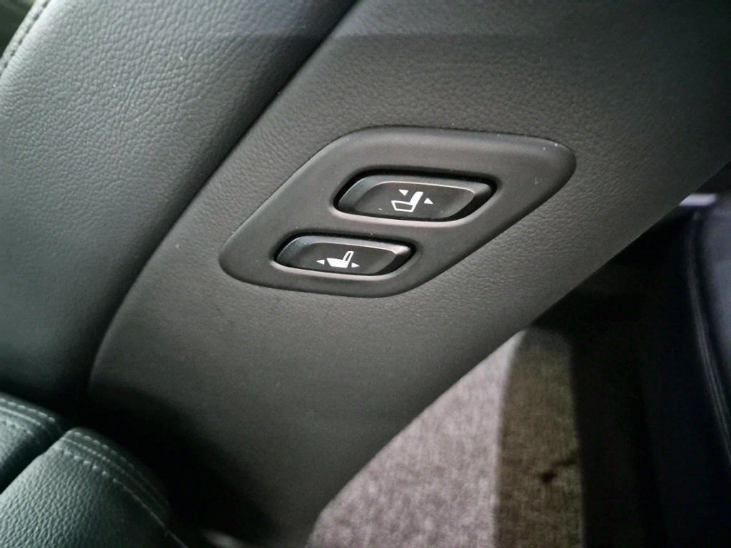 Genesis G80 - Vista 9