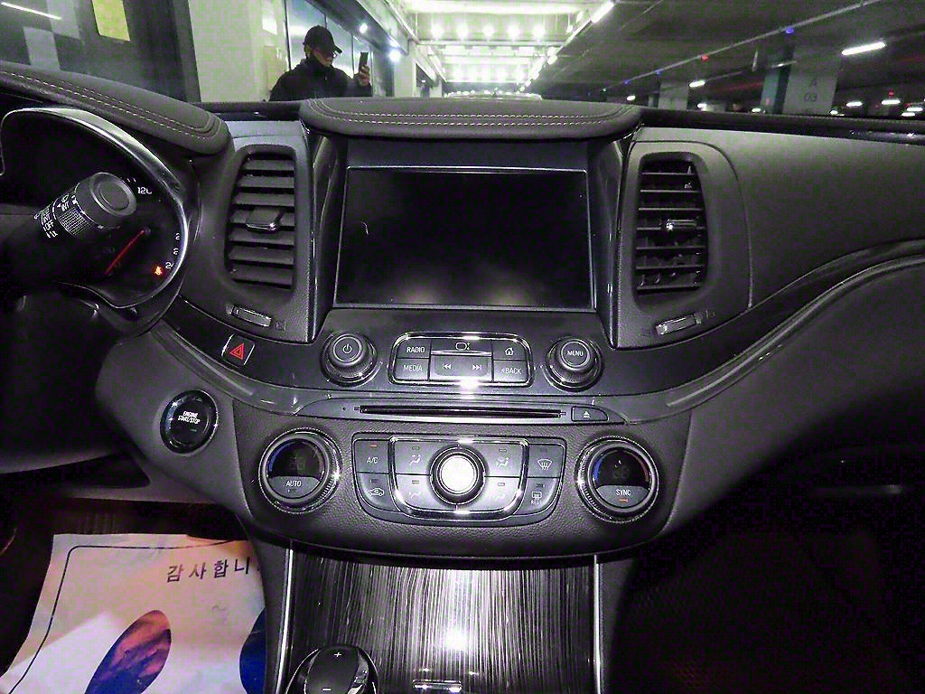 Chevrolet Impala - Vista 11