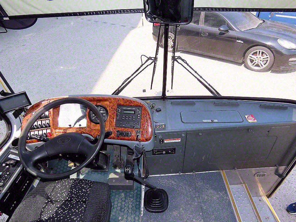 medium and large bus Medium Daewoo Bus - Vista 9