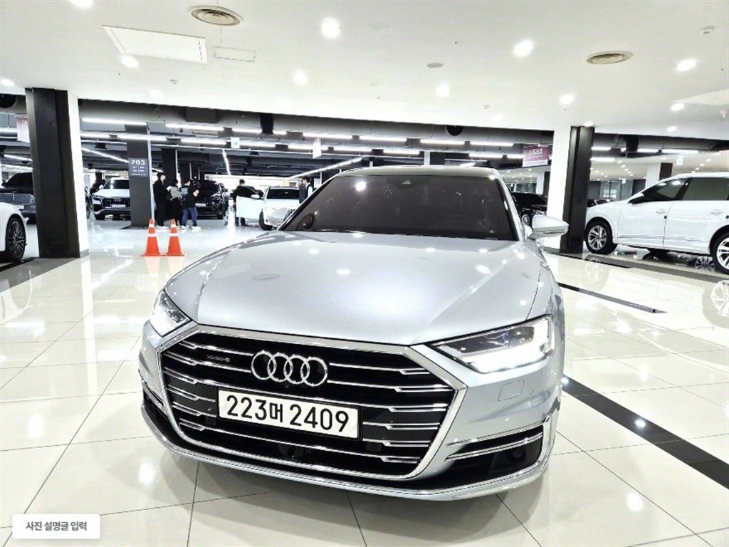 Audi A8