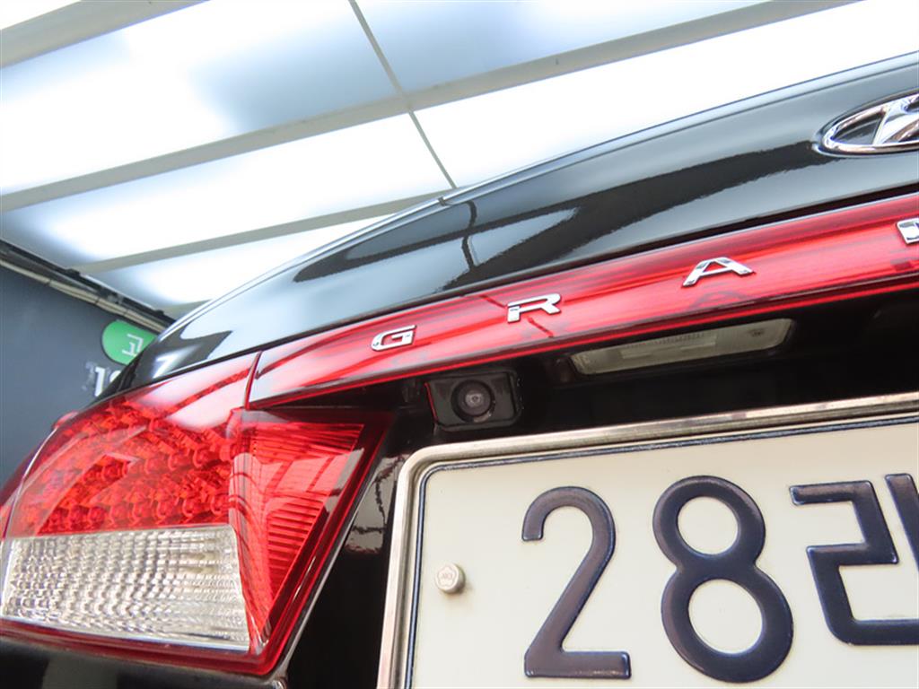 HYUNDAI Grandeur 2009 Negro - Importación desde Corea - HF Imports Iquique - Foto 18