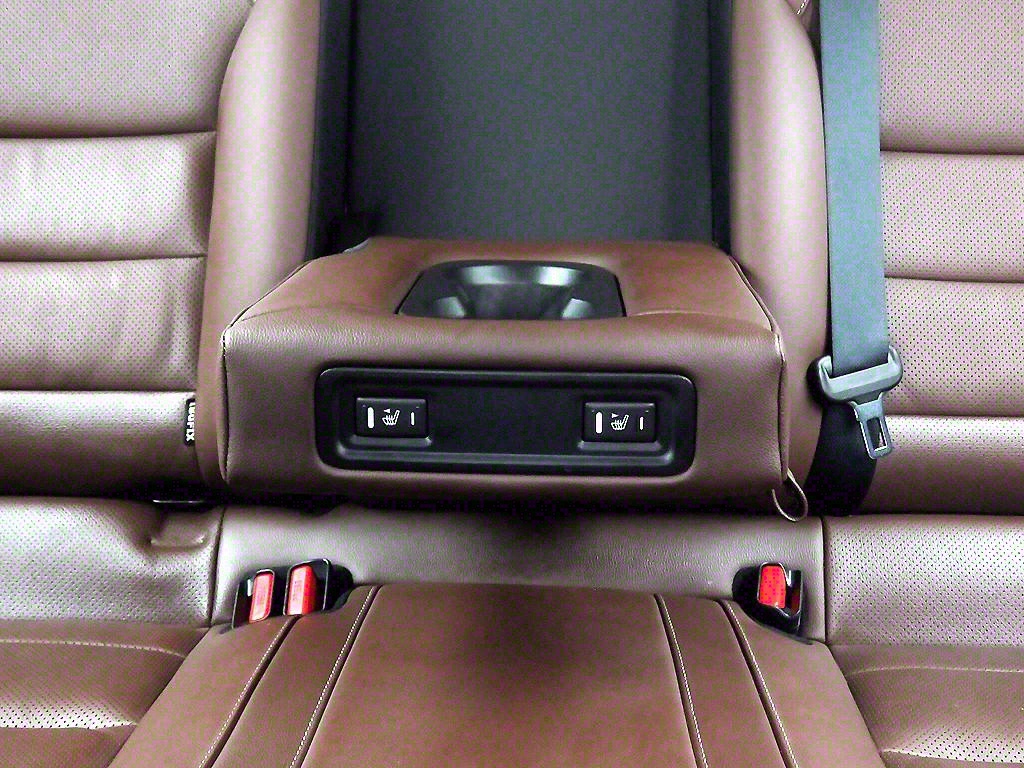 SAMSUNG QM6 - Vista 10