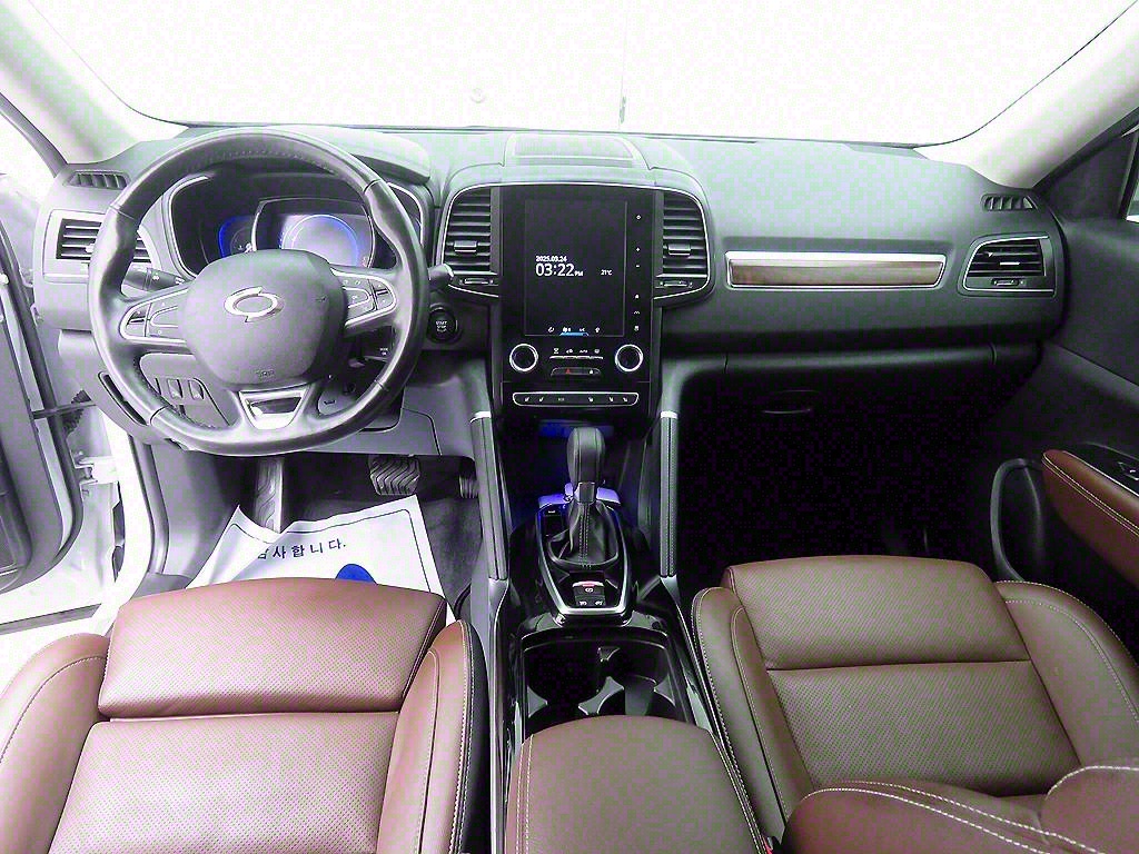 SAMSUNG QM6 - Vista 9