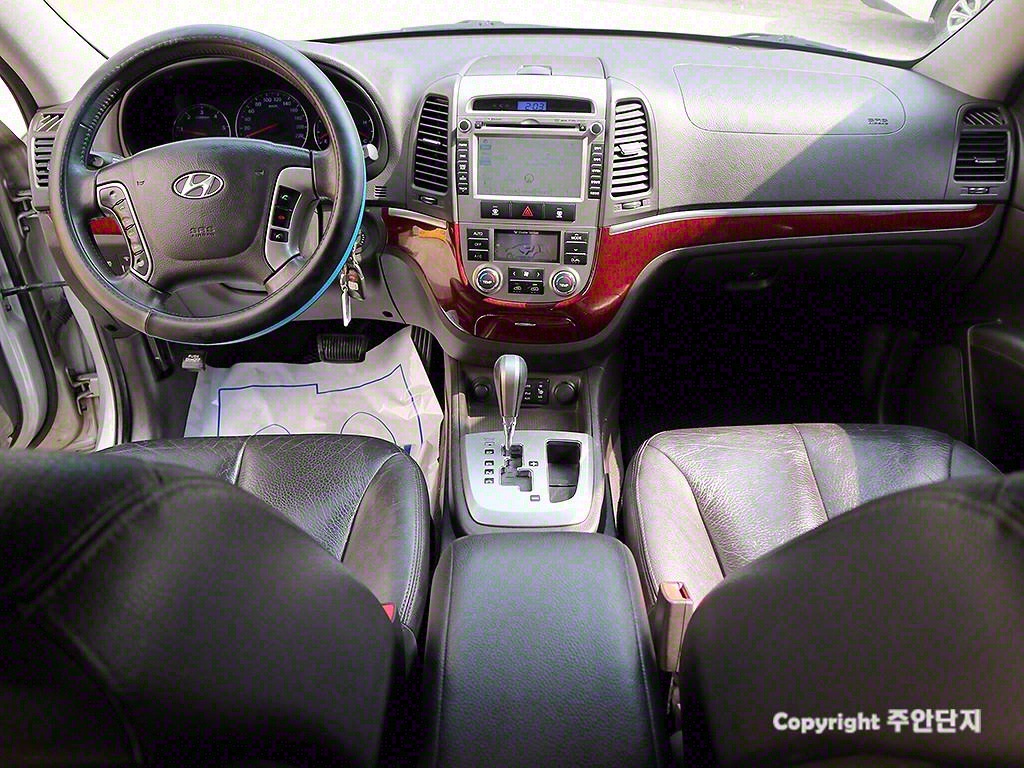 HYUNDAI Santa Fe - Vista 9