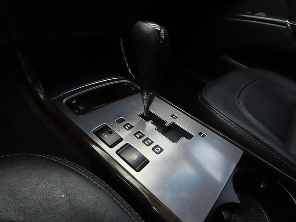 HYUNDAI Grandeur - Vista 11